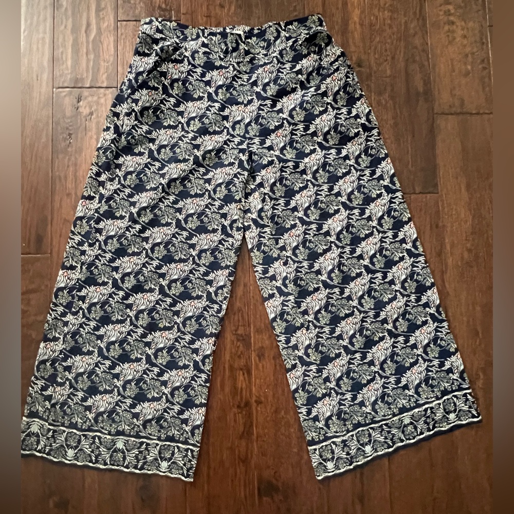Max Studio Dark Blue Botanical Print Trousers